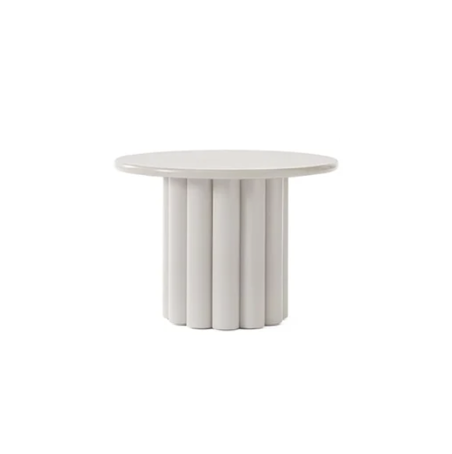 Table d'appoint cannelée blanche moderne Table d'appoint ronde en bois avec un design unique